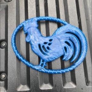 Rooster themed trivet and paper towel holder